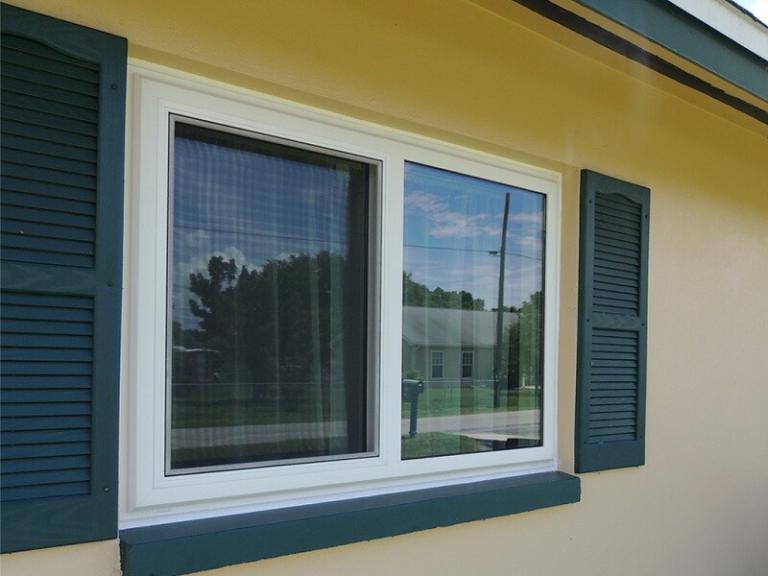 What are horizontal sliding windows?