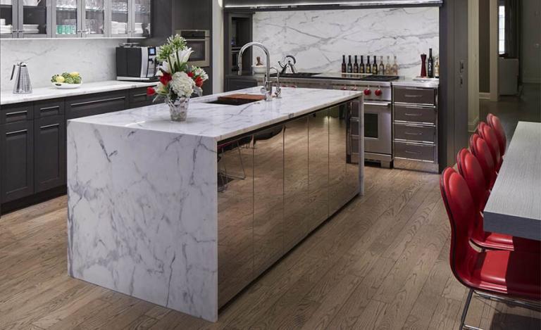 Natural stone countertops: noble appearance, but easy to stain - Natural Stone Countertops Apartment Renovation
