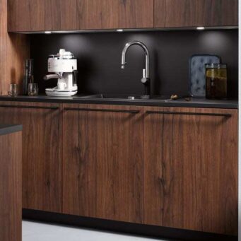 PKC-0039-Modern open kitchen cabinet in walnut and black-Parlun (1)