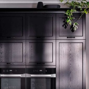 PKC-0046-Modern Two-line kitchen cabinet in black-Parlun (2)
